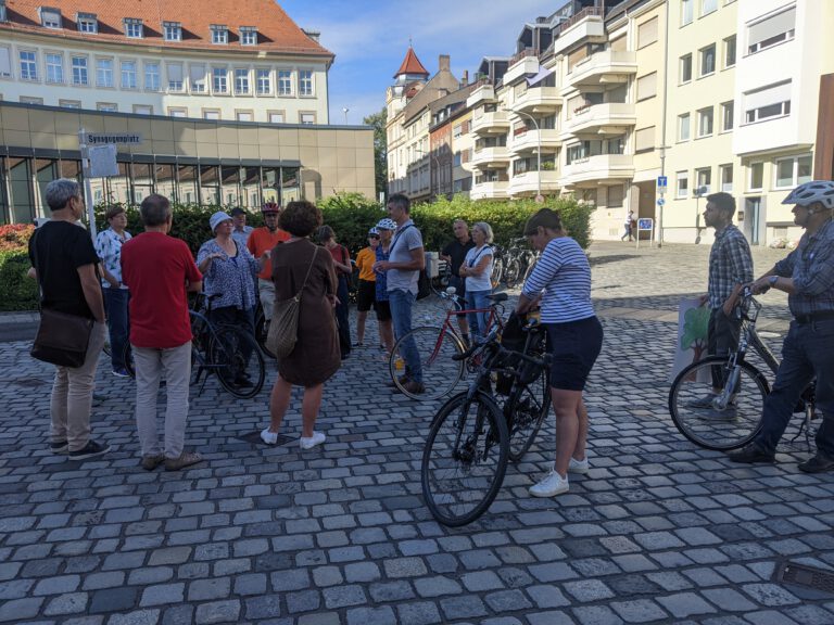 Radtour auf der Spur vermisster Bäume