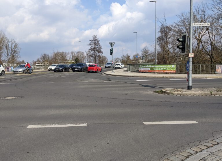 Wenn der Radweg mit einer Bordsteinkante beginnt